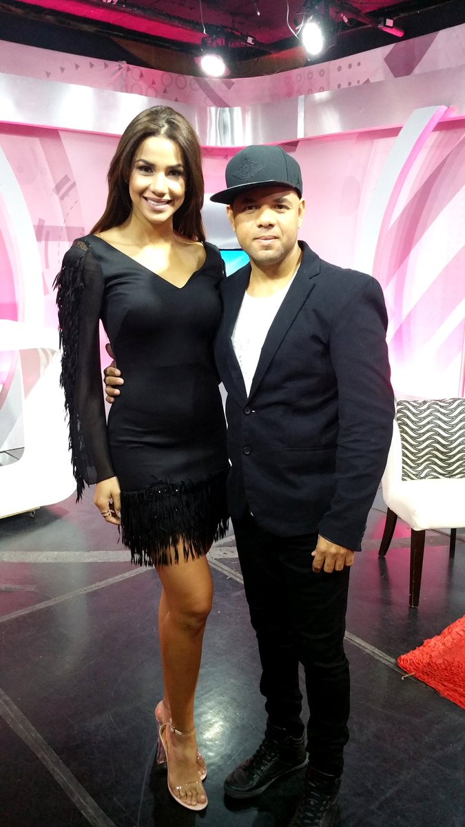 GrissAcostaRD's tweet photo. En el programa 'Resumen Matinal La Revista' con Cinthya Nunez y Ingrid Cruz

#ResumenMatinalLaRevista #ResumenMatinal25 https://t.co/DSWUjANBHv