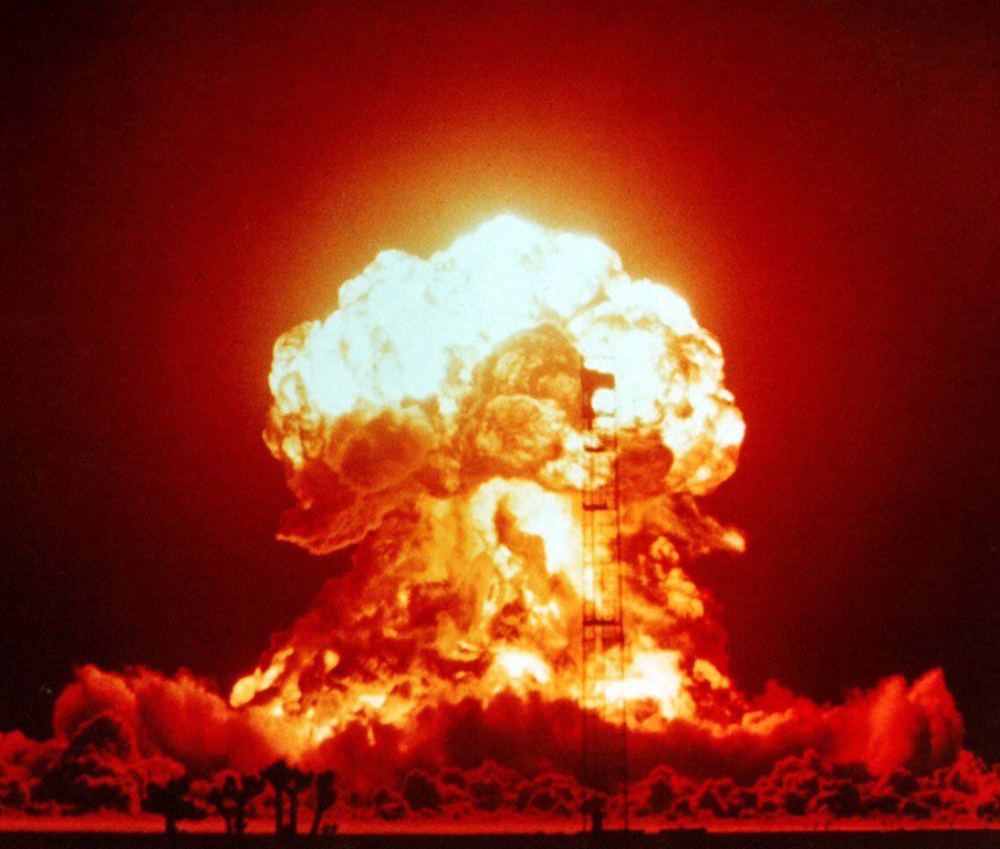 tri4all's tweet photo. Explosion, Beards and Patience https://t.co/87BGIpqBgU https://t.co/dDRmMPuZ7t