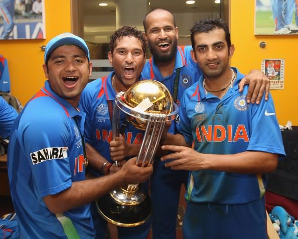 _unbhaktt's tweet photo. @GautamGambhir and @iamyusufpathan pajji please one tweet for us to trend ๐๐
#HBDSachinDevoteeSudhir #MIPicks #KKR #IPL2017 https://t.co/An0Qyr5Dxs