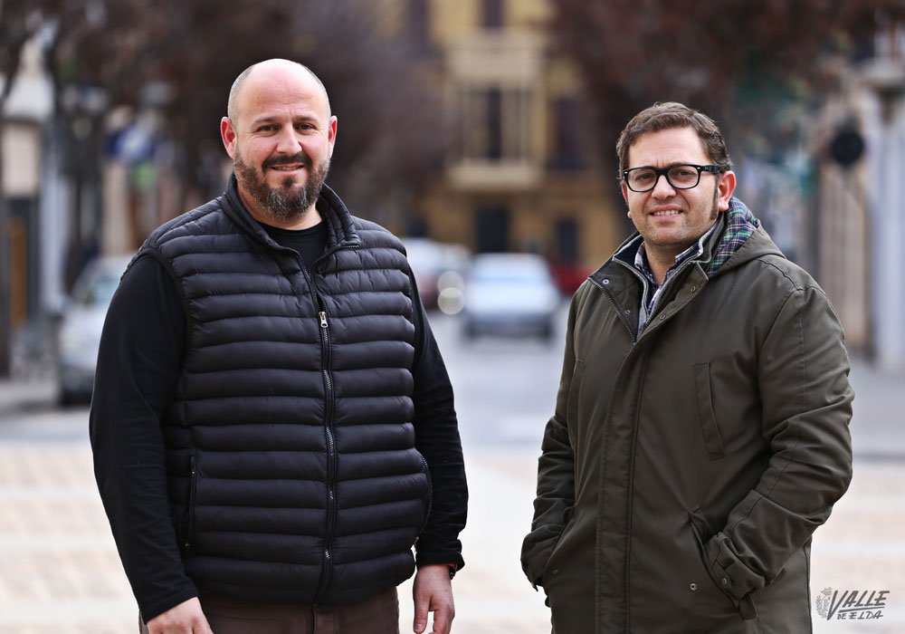 .<a href="/valledeelda/">Valle de Elda</a> y <a href="/AcusticBandElda/">Acustic Band Elda</a> ofrecen un concierto para celebrar los 60 años del semanario #Elda valledeelda.com/noticias/6223-…