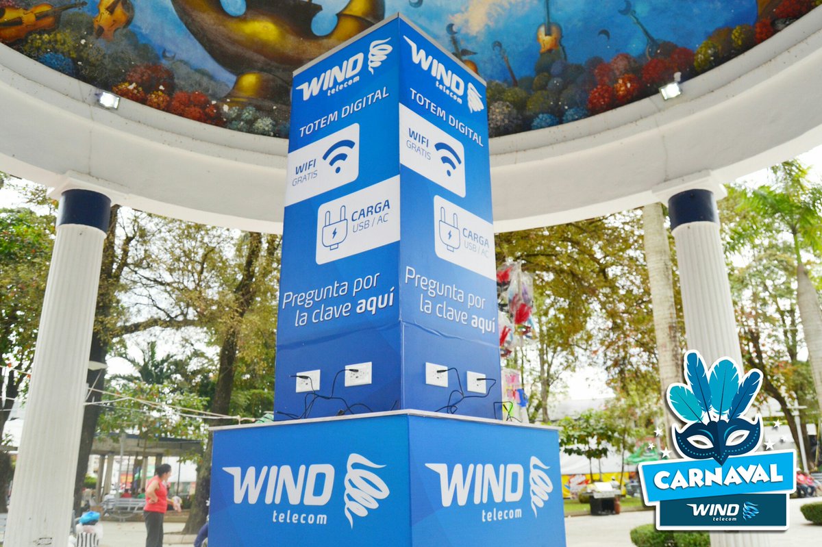 windtelecom's tweet photo. ¡Ya estamos en la Glorieta del Parque Duarte en el carnaval de Bonao!👏🎉💃 Acércate y descubre como ganar muchísimos premios🎁😁 #CarnavalWind https://t.co/XLu6mbCJBi