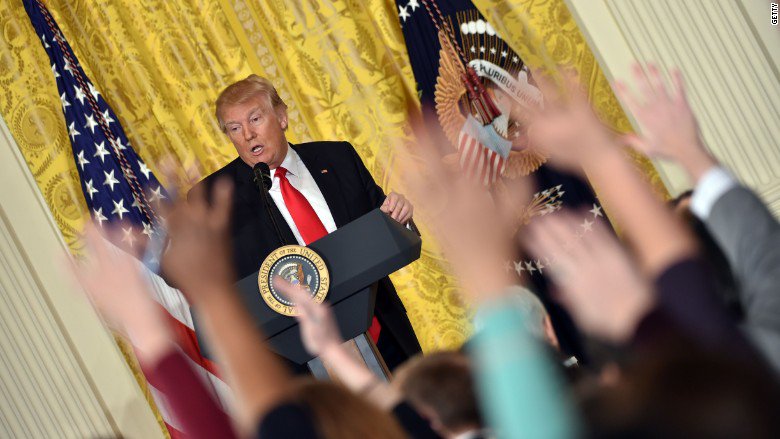 CNN's tweet photo. Carl Bernstein: Trump's attacks on the press 'more treacherous' than Nixon's https://t.co/ejwYLtDbZS https://t.co/4eXIPiyMn4