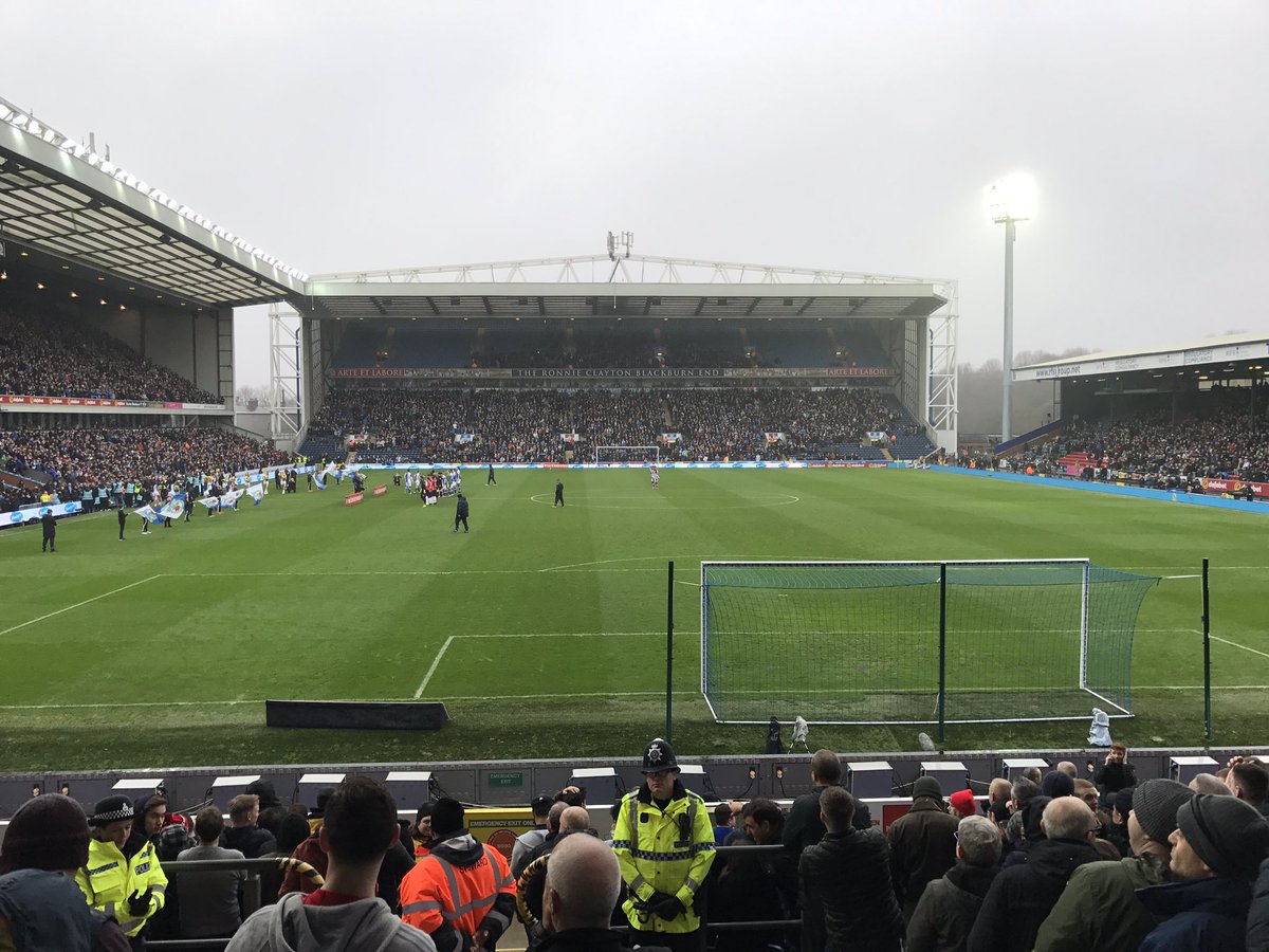 BayTay26's tweet photo. #MUFC #BLAMUN #EmiratesFACup
Greats at atmosphere and did what we had to do . Next on Chelsea away !! https://t.co/l2kipTB3U3