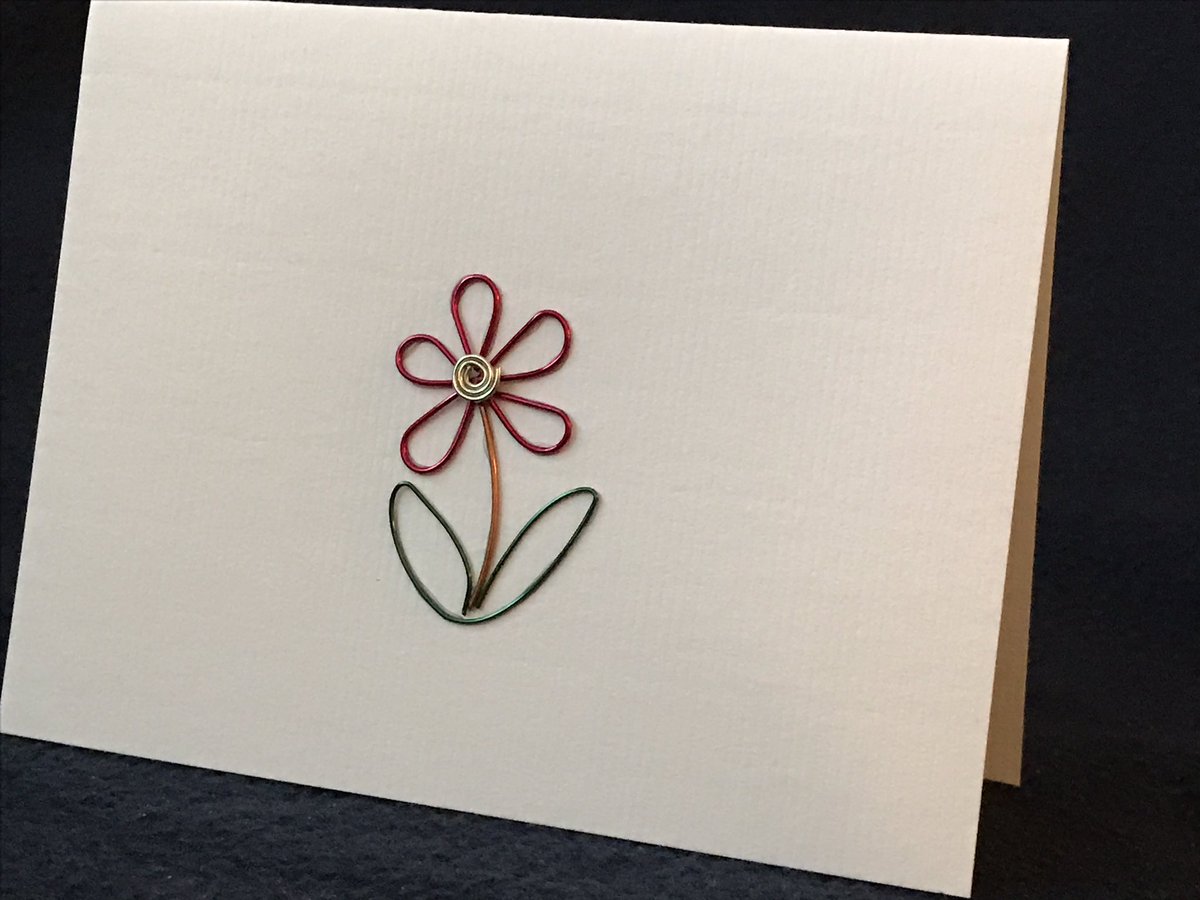 ScaifeDale's tweet photo. Large Flower wire design card available for $8 #bentwire #coloredwire #cardoftheday #wiregreetingcard #colouredwire #wireflower #toronto https://t.co/tqsxuxvT5e