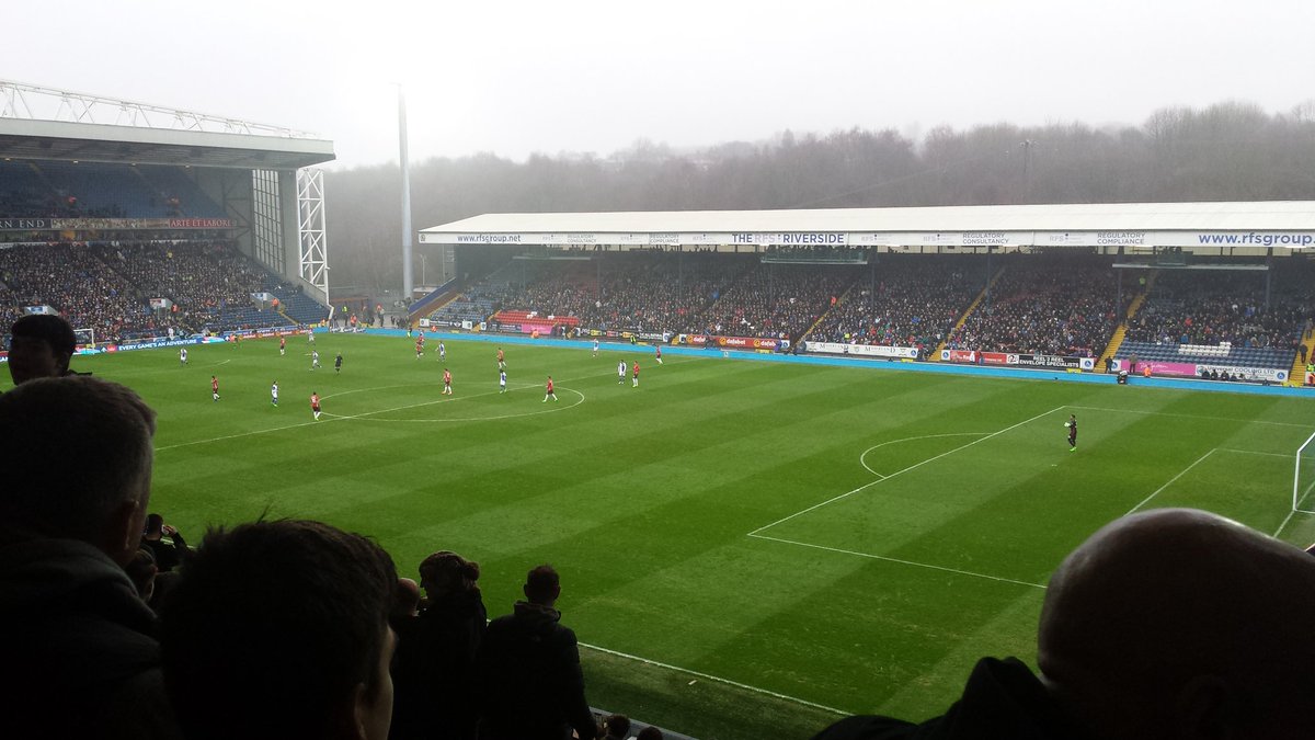 HHajat10's tweet photo. Quality game! ⚽ #BRFC #BLAMUN #FACup https://t.co/CN4g4QLo9m