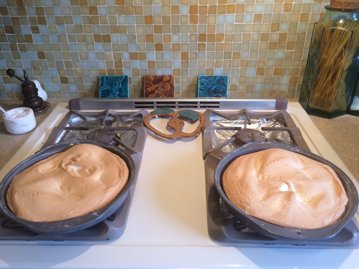 SharonWillcutts's tweet photo. Strawberry meringue cake coming up for the birthday boy! https://t.co/CeD8RFWlsh