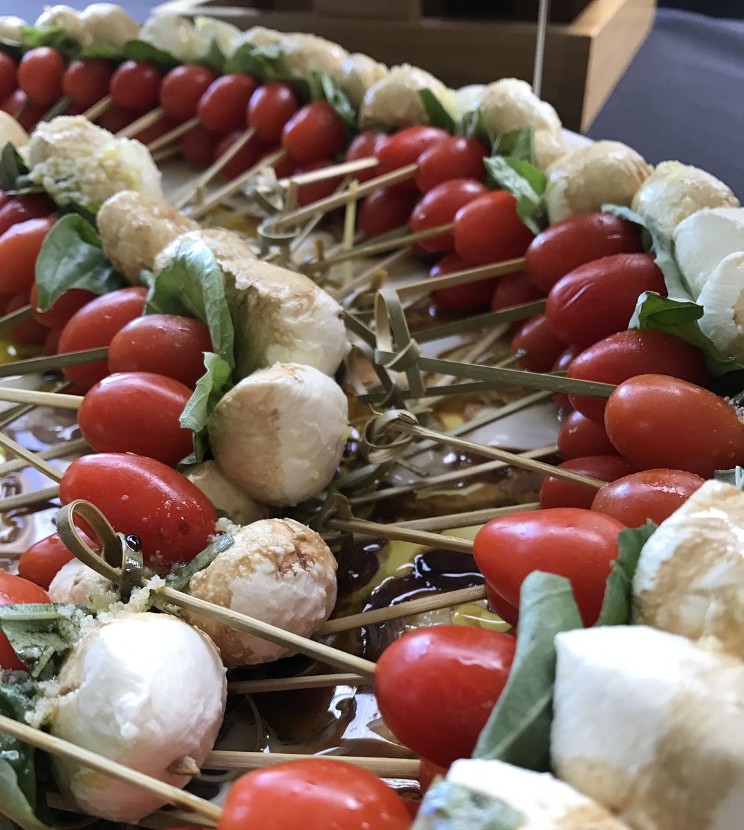 This beautiful weather is making us dream of weddings and cookouts. Our #caprese bites are #perfect