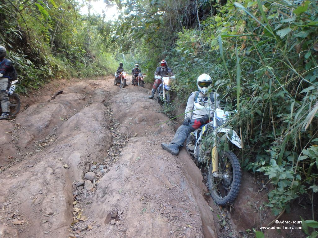 AdMoTours's tweet image. Costa Rica downhill challenge - pictures give this slope no justice.