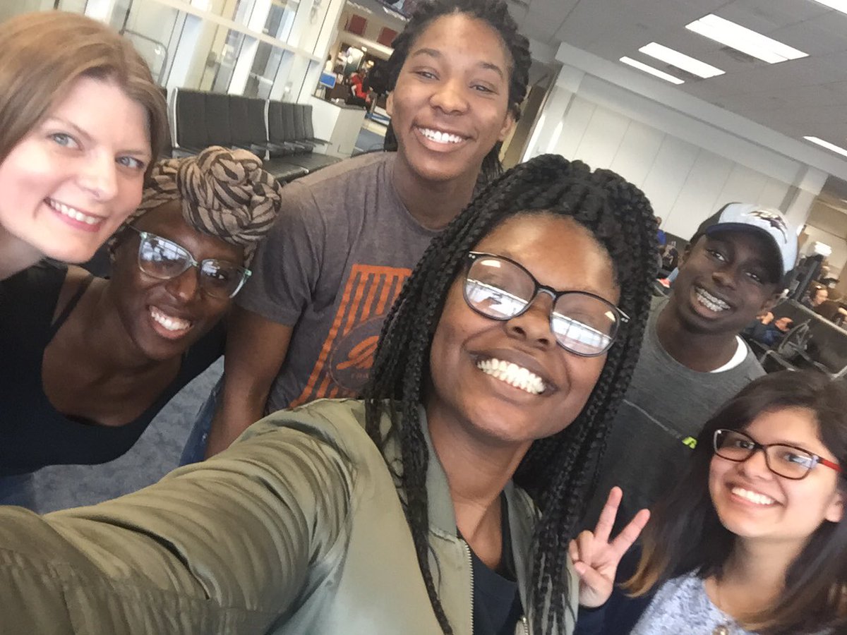 ASPDallas's tweet photo. @ASPBAHS &amp; @ASPILTexas have adopted a FWYWLS friend for our trip to @albioncollege!  @ASPWH and I are so excited to rep @dallasschools! 💜🦄💚 https://t.co/45mEEnMRL3