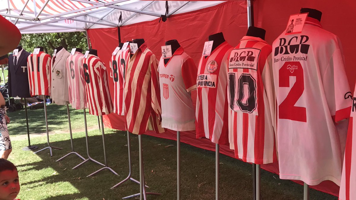 EdelpOficial's tweet photo. #EDLP 🌞Country Club | En una jornada de asistencia récord, la Familia Pincha disfruta del sol en City Bell https://t.co/TSdIcCyULI