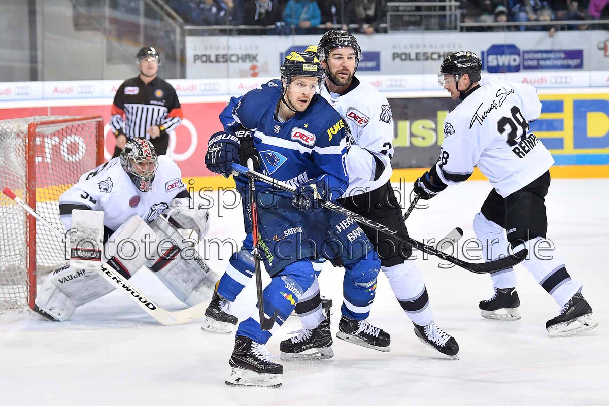 fotossindwir's tweet photo. #DEL #Eishockeyfotos vom #Spiel #ingolstadt vs. #nuernberg für #Medien zum #download unter #ispfd-nbg.de #Reimer #Taticek #Martinovic https://t.co/qmnUyXbUza