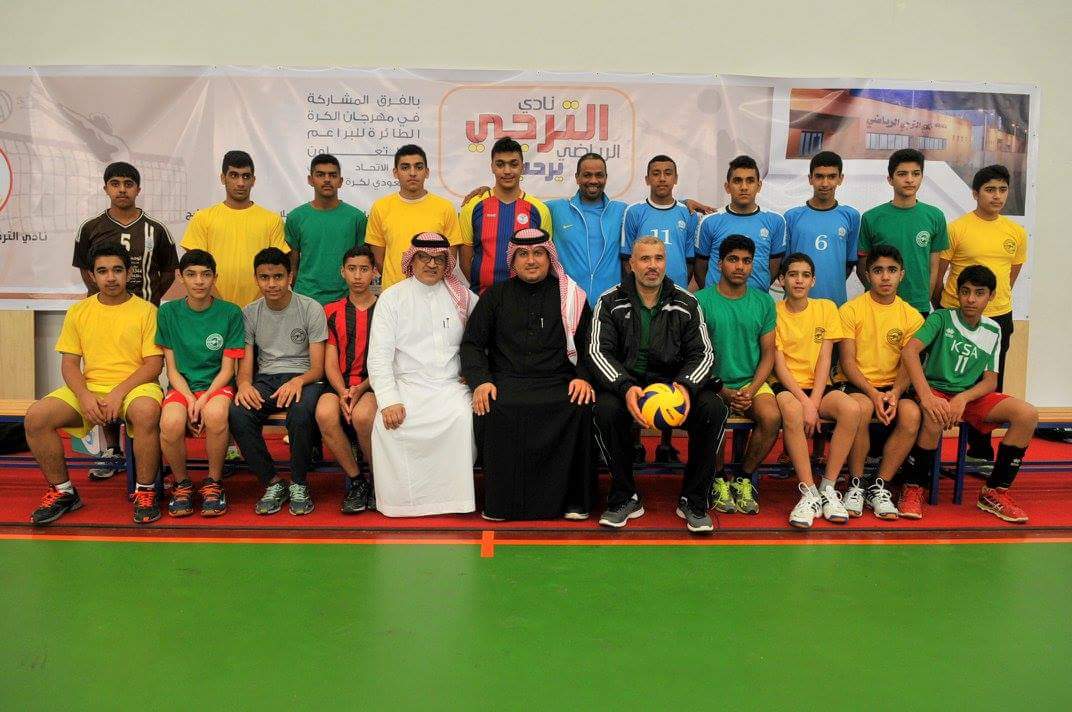 BaraemEastern's tweet photo. الكابتن محمد اللقاني مدرب منتخب الناشئين يختار 18 لاعب من المشاركين بمهرجان الكرة الطائرة للبراعم بالمنطقة الشرقية الذي اقيم في نادي الترجي https://t.co/b4PW94zVBp