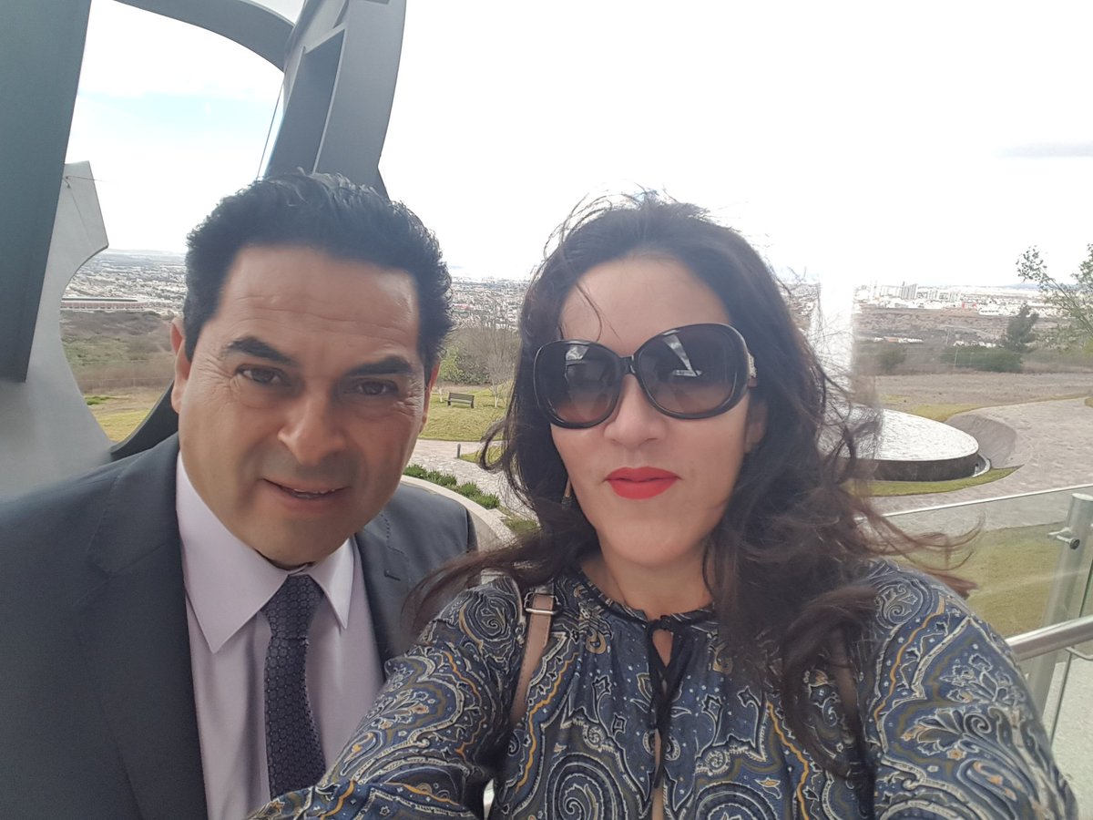 palomitarelowde's tweet photo. Dominguito, terminando celebración de nuestro glorioso Ejército Mexicano en @snteqro con @sind24qro @SnteNacional @Javier_Bahena_C @SEDENAmx https://t.co/uFaUHFuAf3