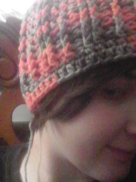 Crafty_Hearts's tweet photo. Check out this beanie I just finished
And I used little to no pattern for the first time! 
#Crochet
#Homemade
❤❤ https://t.co/LMqTanzplH