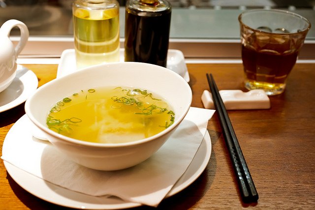 PastaBMilano's tweet photo. #Zuppa di #miso, un ottimo modo per scaldarsi in queste giornate polari e per gli antichi #cinesi un modo per tenere lontane le malattie https://t.co/DriIL7nA4x