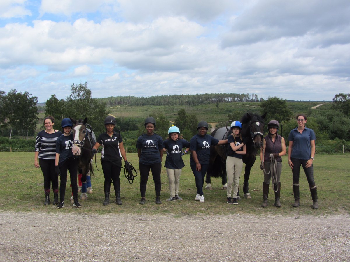 EquineHour's tweet photo. Looking for donations of riding equipment for the children's #Charity @RideHighMK
#Helmets
#Gloves
#BodyProtectors
#Jodphurs
#EquineHour https://t.co/H2KzGxmu2d