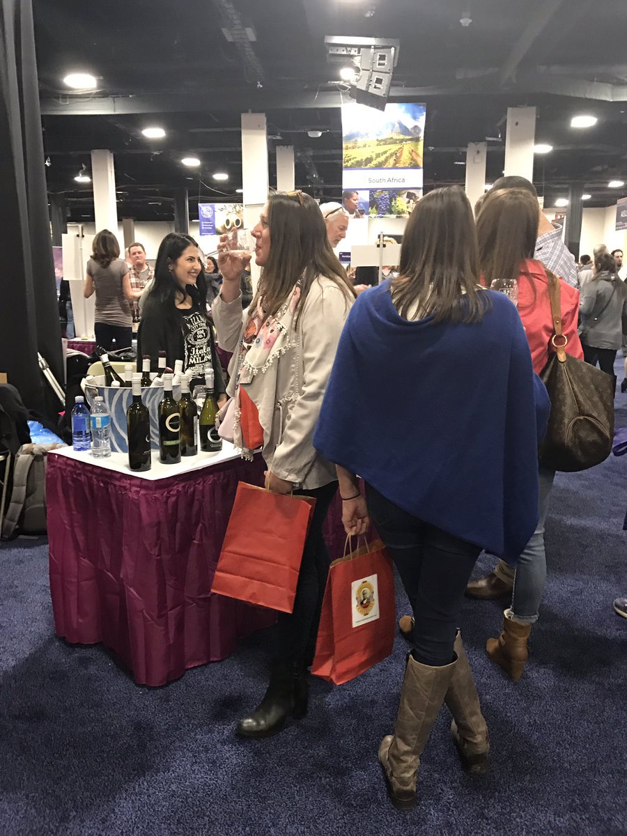 WWWofNE's tweet photo. #BostonWineExpo so many Worldy choices! https://t.co/zBQFV9rsUK
