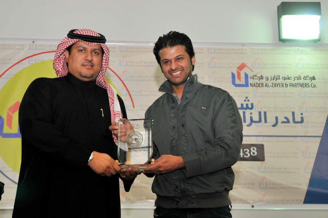 BaraemEastern's tweet photo. تكرم الاعلاميين بدر رافع وطلال الغامدي وحسام النصر ومحمد العتيبي خلال تواجدهم في مهرجان الكرة الطائرة للبراعم الذي اقيم في نادي الترجي https://t.co/CNJuXT9WRQ