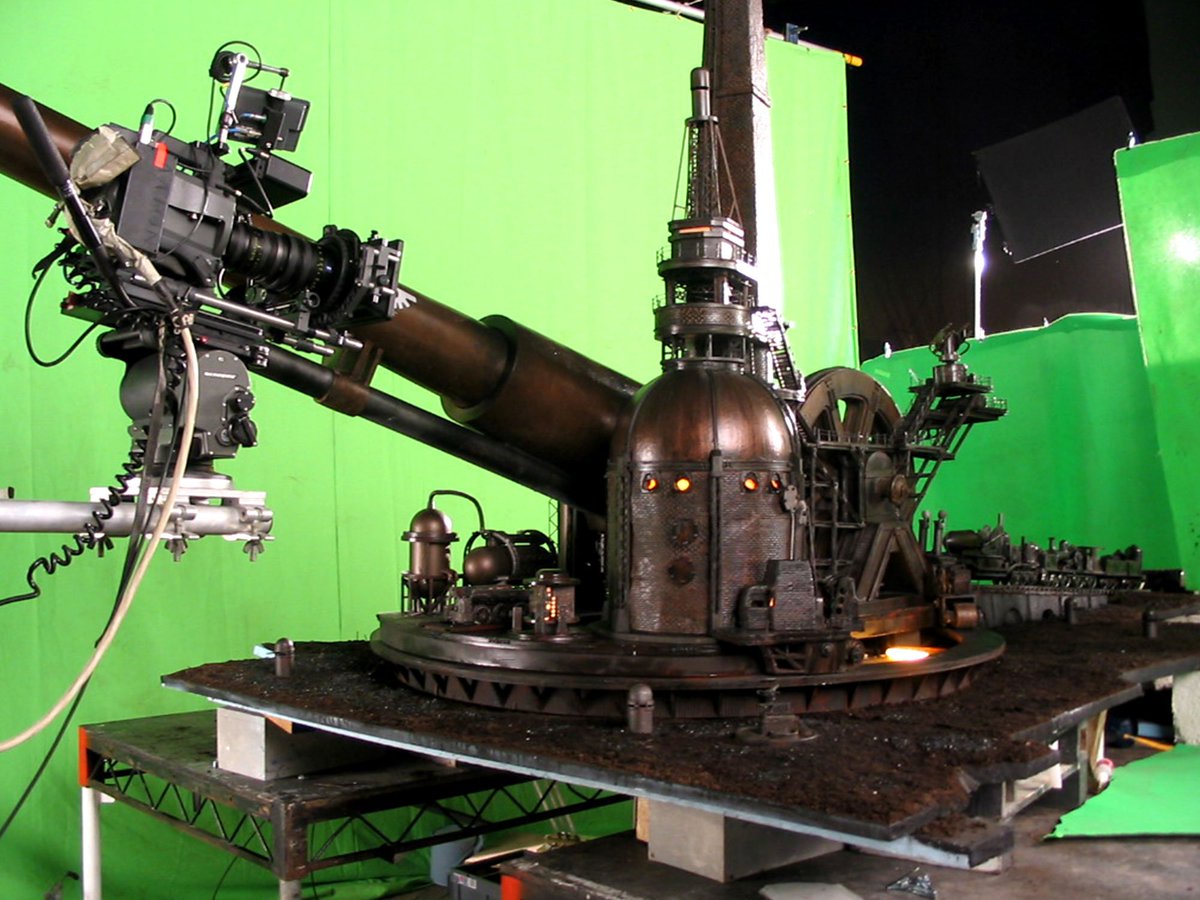 LWLies's tweet photo. Smoke and Mirrors – Why the battle between practical effects and CGI isn’t as real as you think: https://t.co/guL8PG6oGZ https://t.co/nNPsaf1vG8