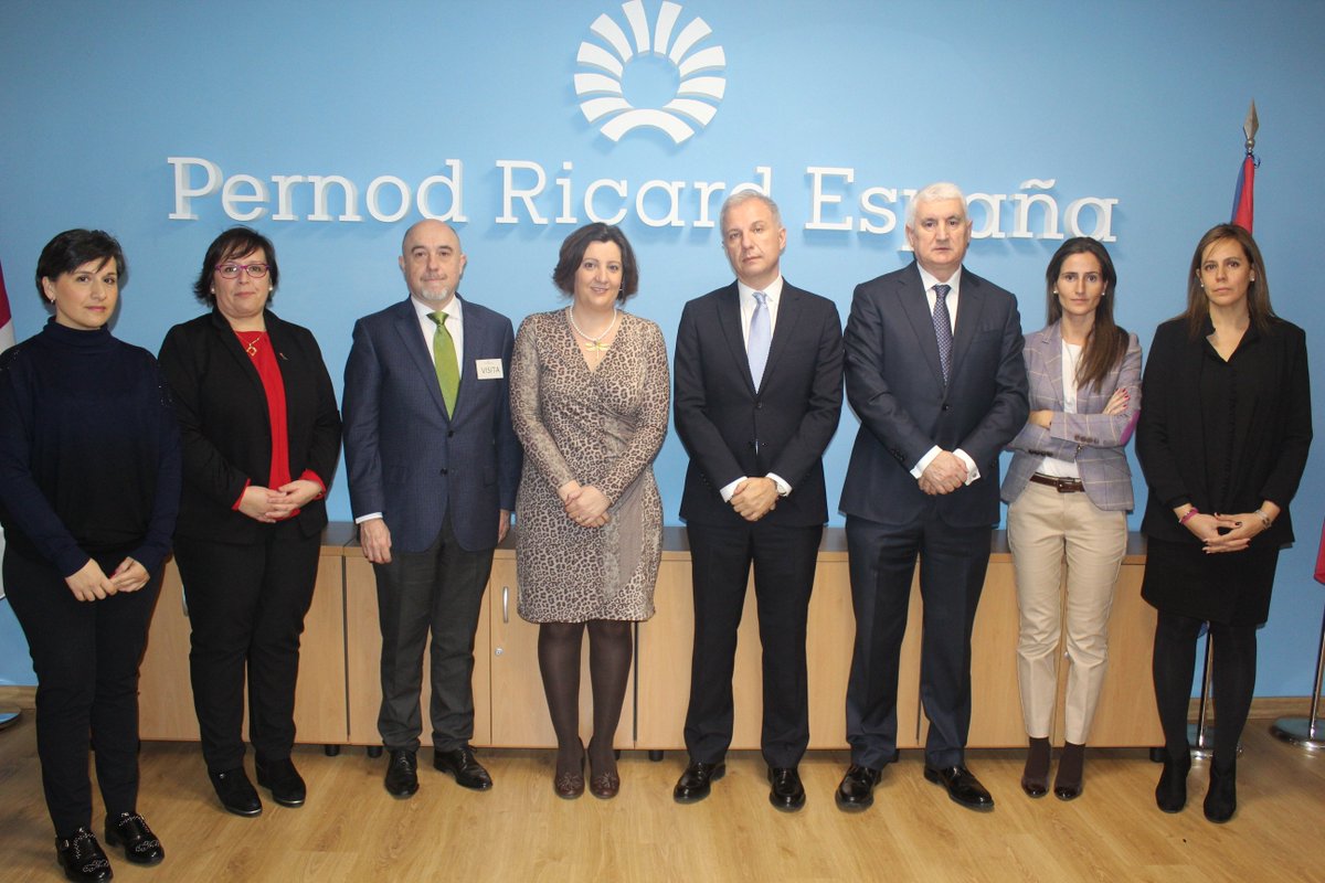 pfrancoCLM's tweet photo. Esta semana, con @Pernod_RicardES , abordando sus necesidades de creación de empleo y formación @gobjccm #empresasCLM https://t.co/mmPXcoTMO7