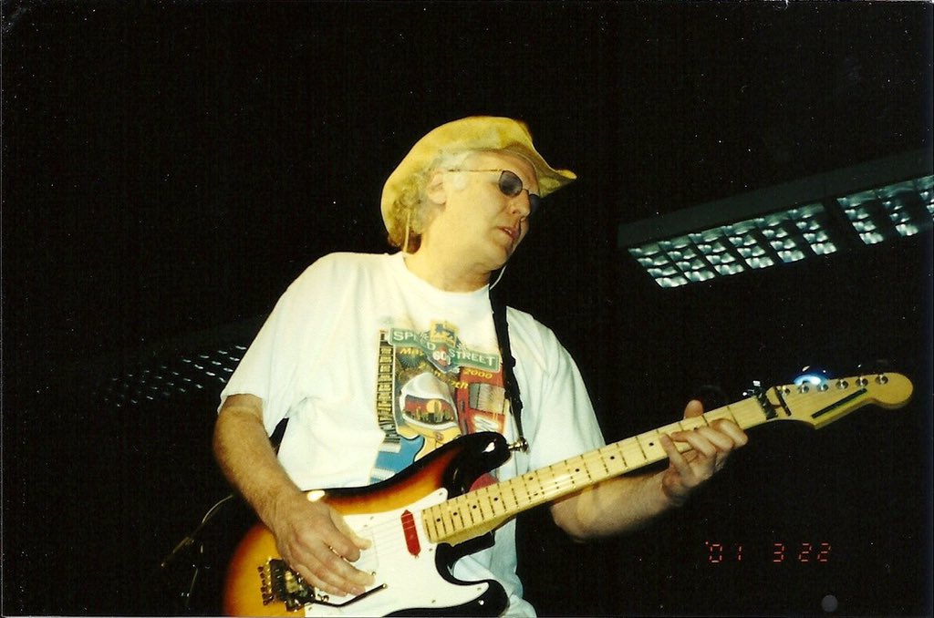  Happy birthday Paul Dean! Amazing guitar player and super nice guy! 
