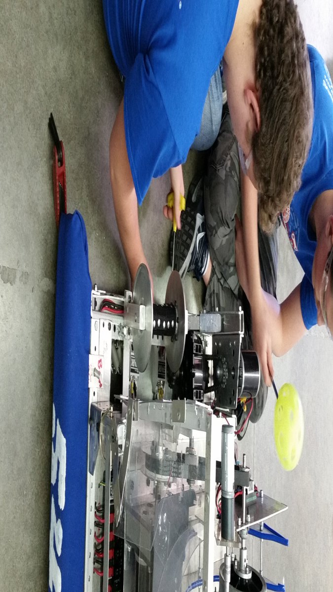 LCrobotics547's tweet photo. #Robotics #oneLC #FIRST #LCHS https://t.co/9k10A1BT41