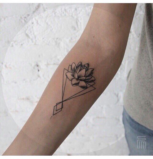 HLeeHemmo's tweet photo. 4-set two
By @NatalieCIrwin 🖤🌹 https://t.co/E7OknKIsts