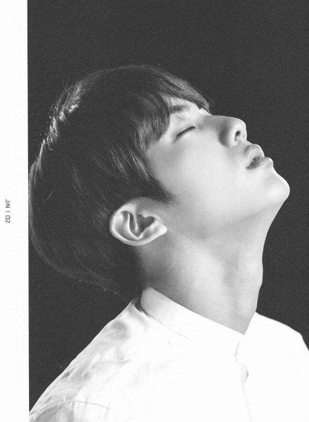 IBigHitEnt's tweet photo. 2017 BTS LIVE TRILOGY EPISODE Ⅲ THE WING TOUR MD FACE PHOTO COLLECTION

#방탄소년단 #YOU_NEVER_WALK_ALONE #NotToday #SpringDay https://t.co/RYGzCmDiuR