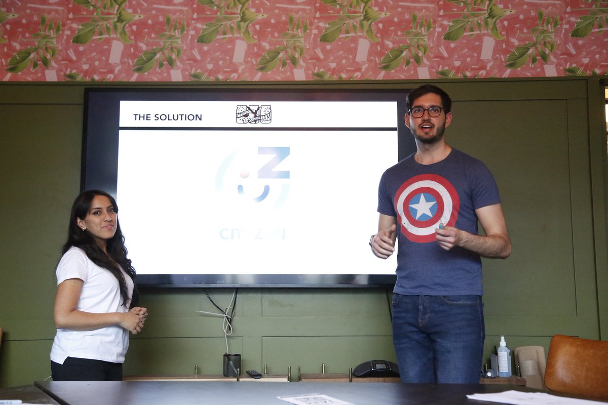 CDMXservicejam's tweet photo. Ahora si, viene la presentación del proyecto. Lo estamos grabando para que lo tengan en la plataforma (en breve) #GSJam #CDMX https://t.co/ajxvrz8qro