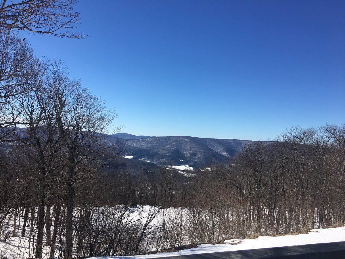 dfischer11's tweet photo. Beautiful day on the mountain @SkiBelleayre #belleayre #sunsetlodge #skiingfun https://t.co/w5Ki9L61jh
