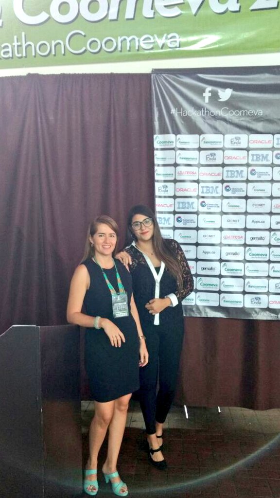 MaryMojik's tweet photo. Participando en #HackathonCoomeva 2017 Gracias @Grupo_Coomeva @FundaTIC @AndresFonti @harveypaz @monicaricand https://t.co/yxMHxJecTM