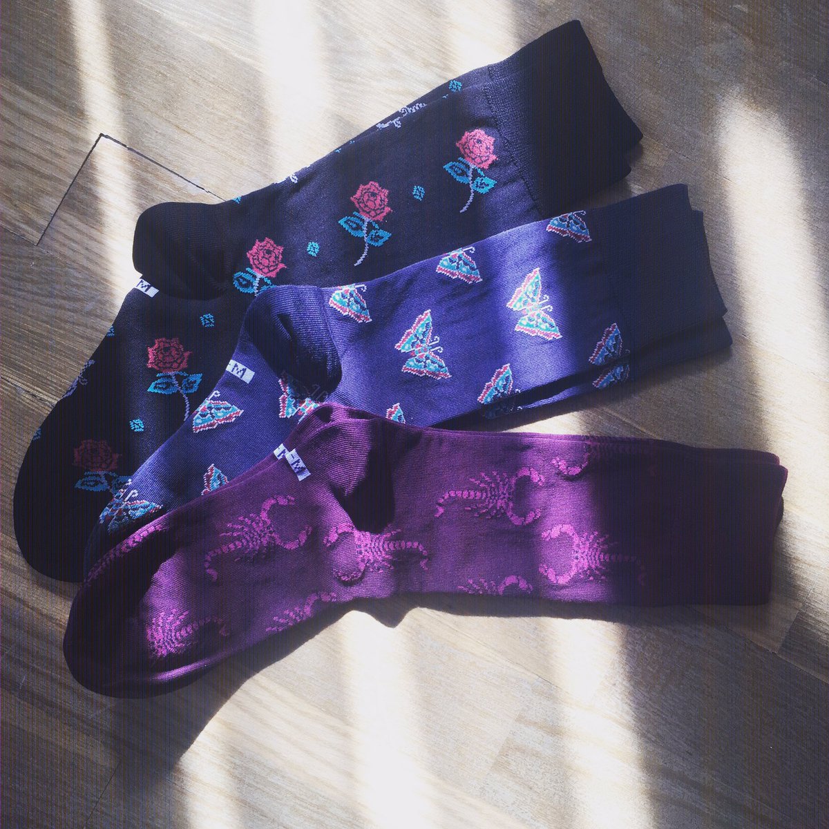 perleandrio's tweet photo. #myfavorite 
#sockslover 
#socksgram 
#靴下倶楽部 

お気に入りの#ソックス ブランド⇩
@sockmsocks 

#バルセロナ奮闘記 https://t.co/1fbuxLaTSi