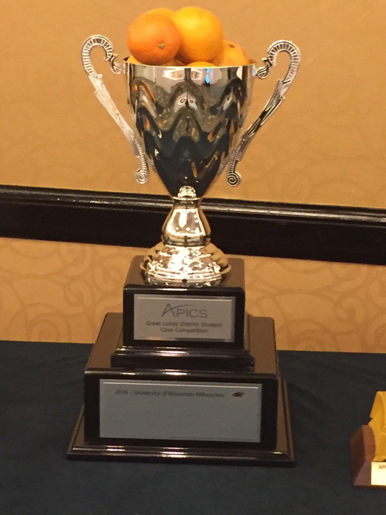 APICSlincoln's tweet photo. Orange cup sponsored by Lincolnland was awarded to Loyola. They will also go to San Antonio for the APICS conference. https://t.co/v4nKEBhxCN