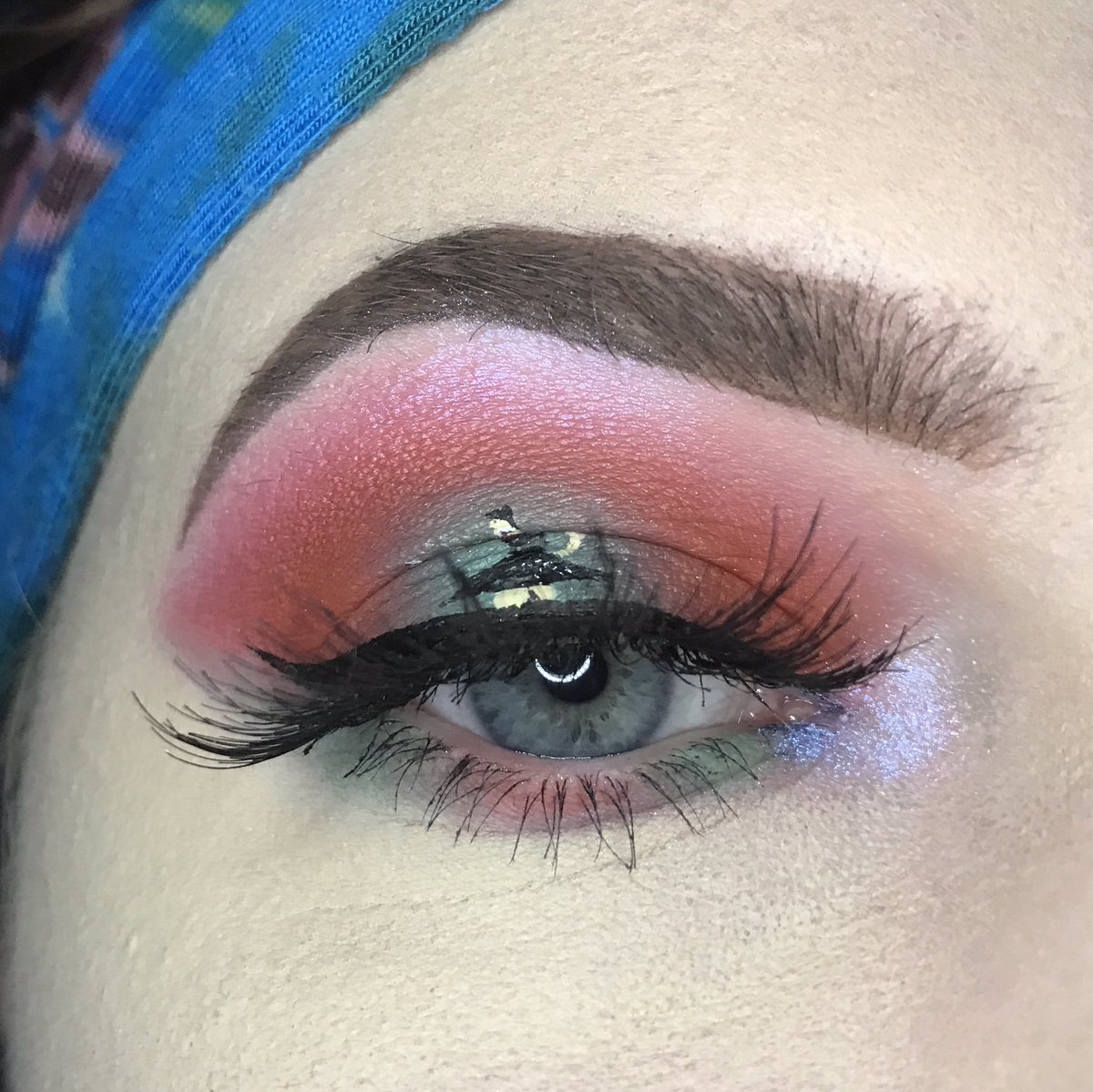 kamilakubicz's tweet image. I'm Amazing, so Amazing ♥️💚🖤
@kanyewest 
@thekatvond Pastel Goth Palette
@ABHcosmetics Brow Pomade Med. Brown
@MorpheBrushes 35OM Palette