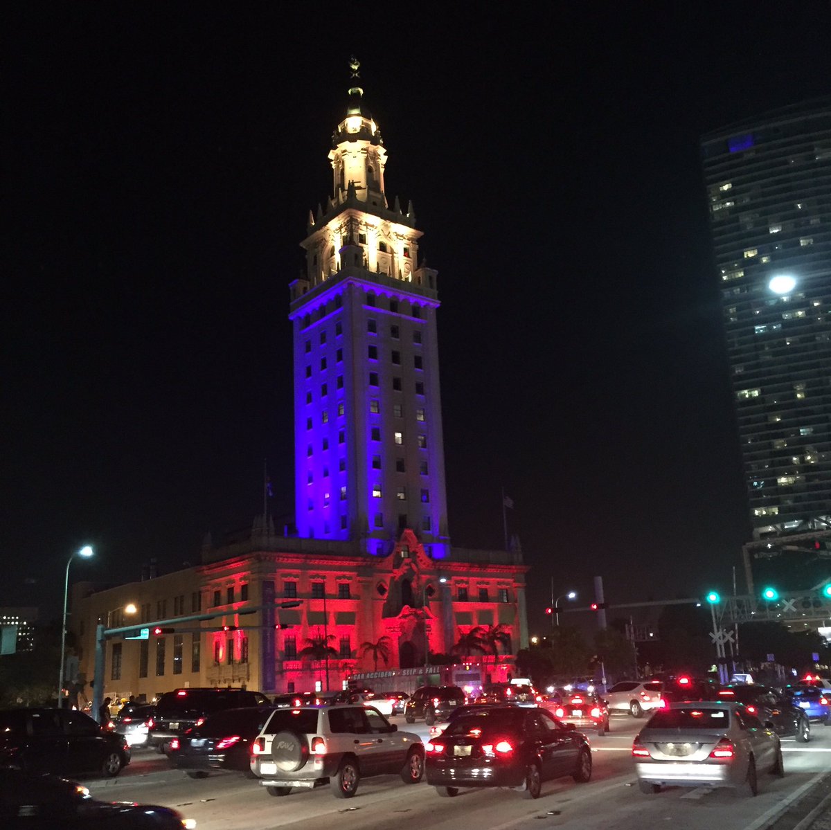 La Torre de la Libertad fue construida en 1925 como sede del diario News &amp; Metropolis (posteriormente Miami News).