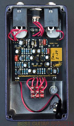 EarthquakerJP's tweet photo. #ファズマスタージェネラル #ファズ #fuzzmastergeneral #fuzz #アースクエイカー https://t.co/AgkcjD97Ue