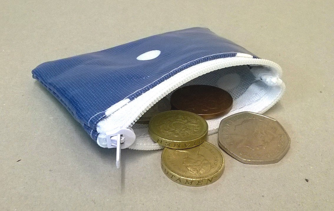 kernowclaire1's tweet photo. teeny tiny purse for coins in navy with white spots, mini coin purse #tinycoinpurse #pocketpurse #kernowclaire https://t.co/dksth61fHx https://t.co/EPjP45tIZj