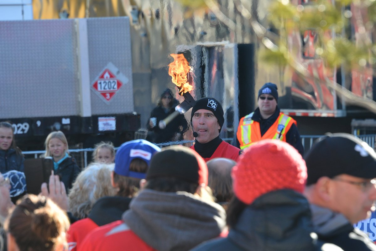CranbrookPhoto's tweet photo. So much fun this weekend #hometownhockey @WHLKootenayICE https://t.co/XK1zT9DdOP