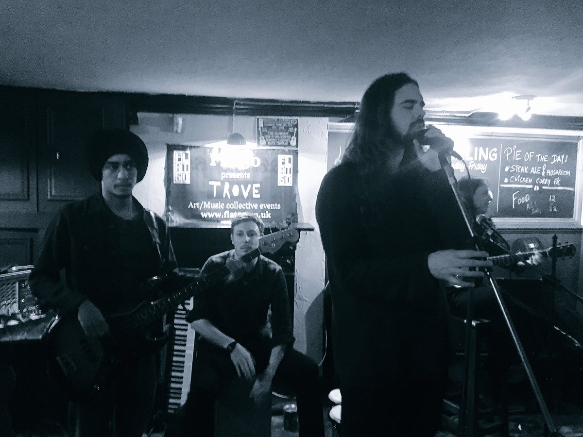 flat50arts's tweet photo. Another tremendous #acoustic #music night @kingeddieE15 with @katethomasmusic @gordontaggart1 @TheHumerusBand &amp; @THENCLONDON THANKS guys! https://t.co/l8ksA4iYOu