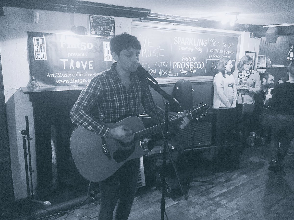 flat50arts's tweet photo. Another tremendous #acoustic #music night @kingeddieE15 with @katethomasmusic @gordontaggart1 @TheHumerusBand &amp; @THENCLONDON THANKS guys! https://t.co/l8ksA4iYOu