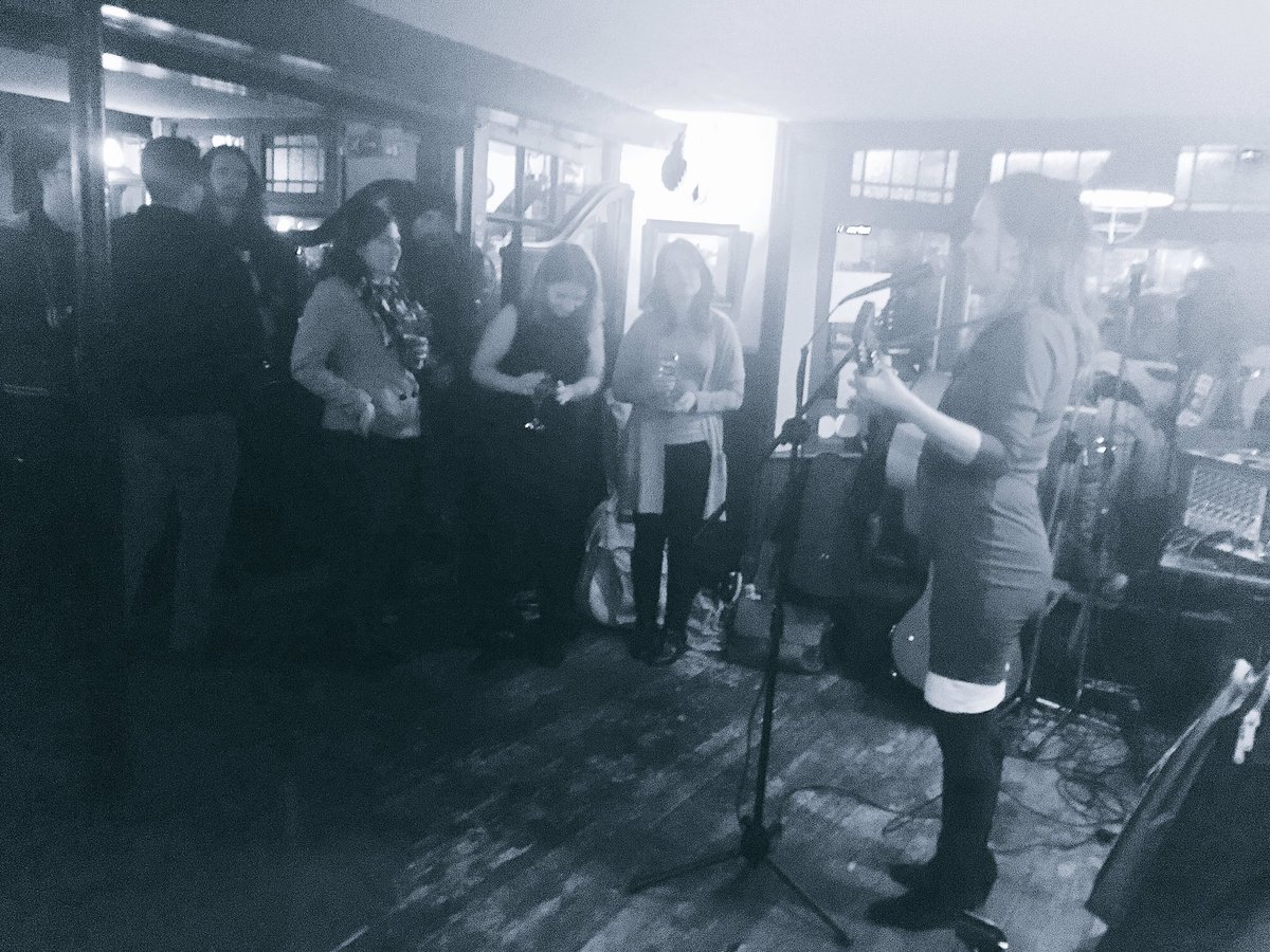 flat50arts's tweet photo. Another tremendous #acoustic #music night @kingeddieE15 with @katethomasmusic @gordontaggart1 @TheHumerusBand &amp; @THENCLONDON THANKS guys! https://t.co/l8ksA4iYOu