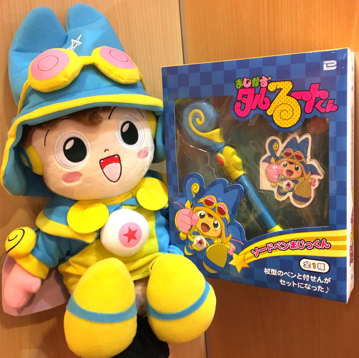 サンキューマート町田ジョルナ店 まじかるタルるートくん タルるートくんグッズのご紹介 杖型のペンと付箋セット ぬいぐるみ 杖ペンは飾って置くだけでも可愛いです 是非タルるートくんお迎えにきてあげてくださーい もちろん全品390円 税