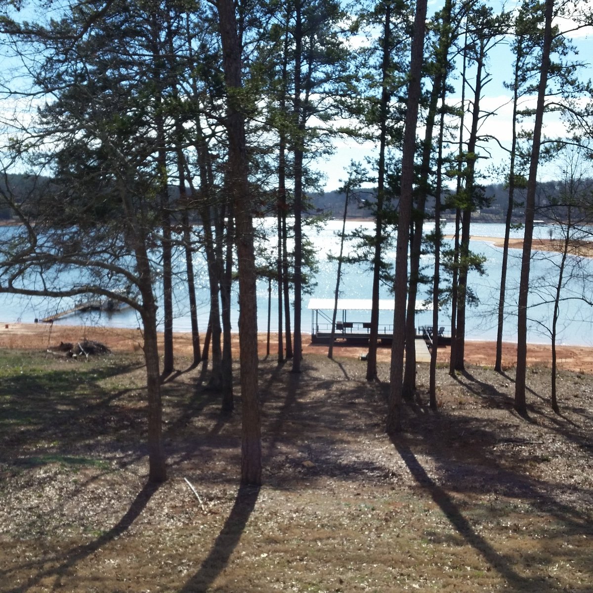 SCdreamhomes's tweet photo. Beautiful #home with a gorgeous view of the #lake. #SCdreamhomes #lakehouse #realtor https://t.co/uxFPUMNoIZ