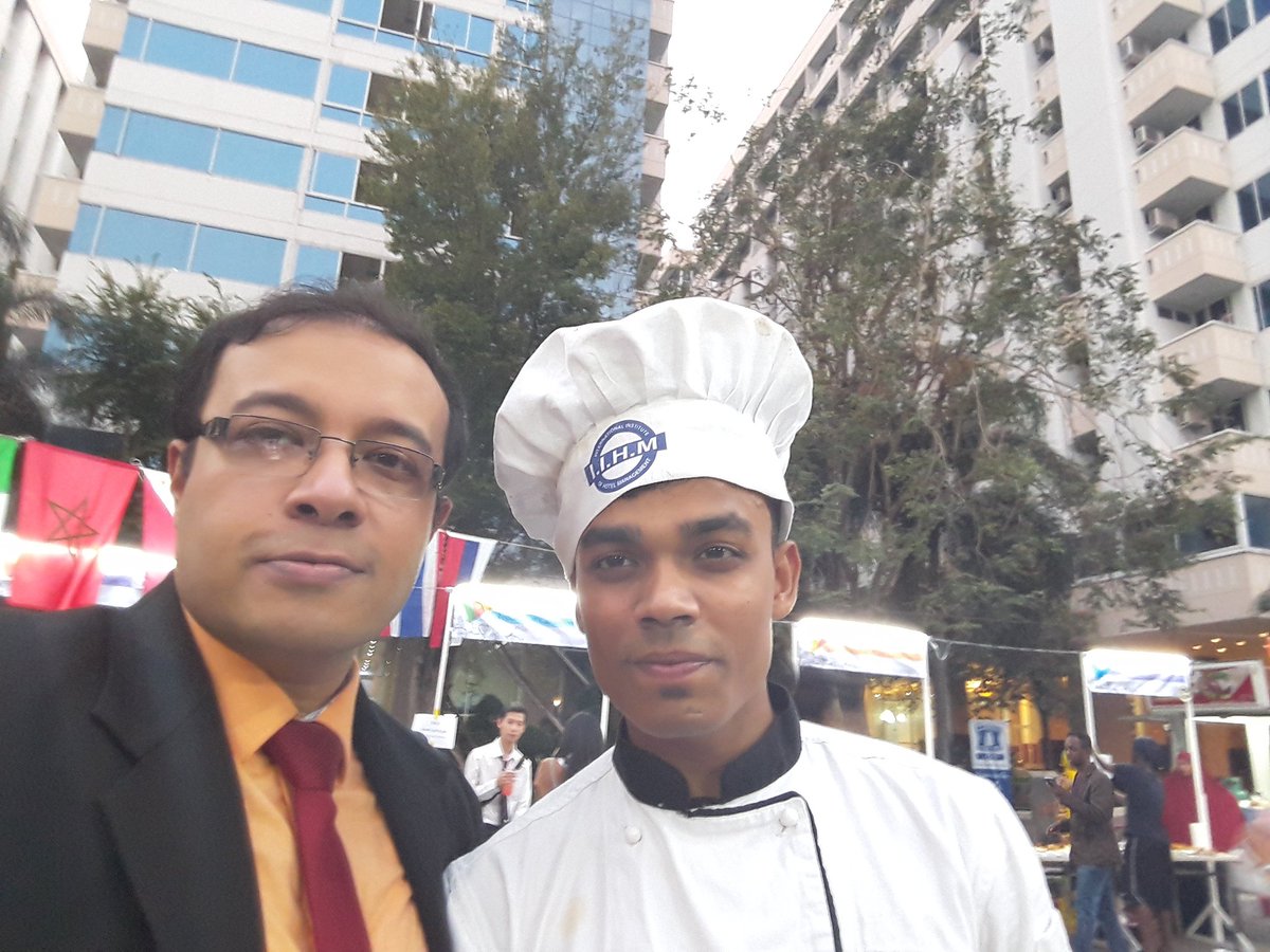 soumyabkkiihm's tweet photo. With My Year 2 Student Niraj during #IIHMFoodFest Feb 2017 @IIHMHOTELSCHOOL #HospitalityRocks https://t.co/C0L15fmee6