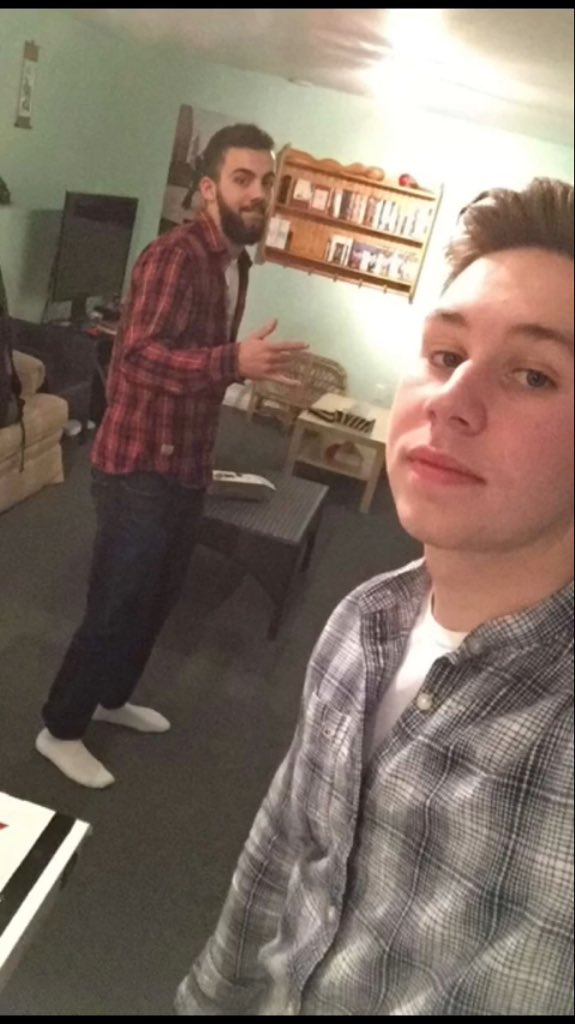 Happy 18th to one of my best friends and my cousin <a href="/Tyler21Ball/">Tyler Edward William Theodore Fredrique Dufort IV</a> ❤️😎 hope ur having a good day bro 🎉