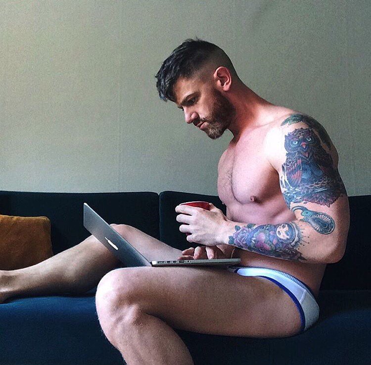 C5F0YneXAAAX-HT.jpg:large