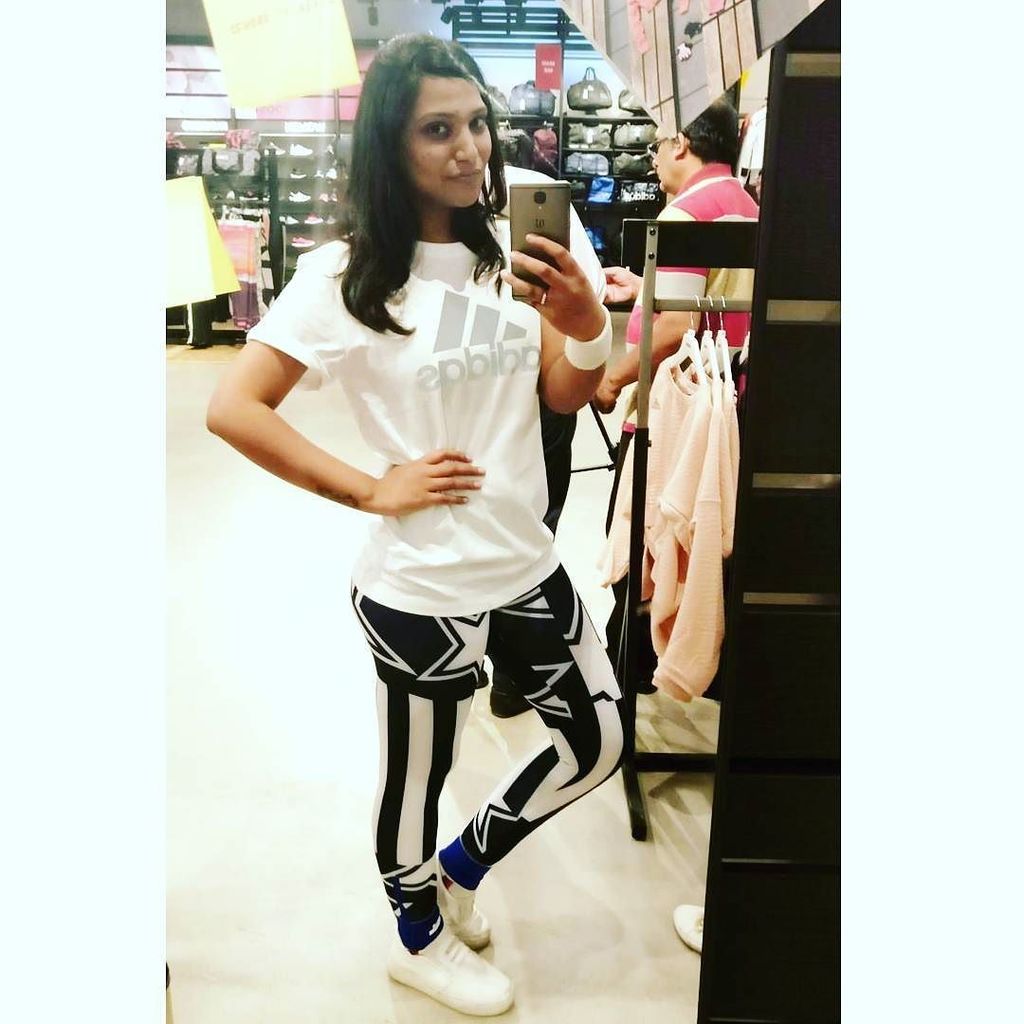 ThatElegantChic's tweet photo. Monday Motivation!
Sweating it out always helps keeping my cool.. 😁
#adidaswomen #neverd… https://t.co/eqeDVkunmC https://t.co/dVfQM5Hrd5