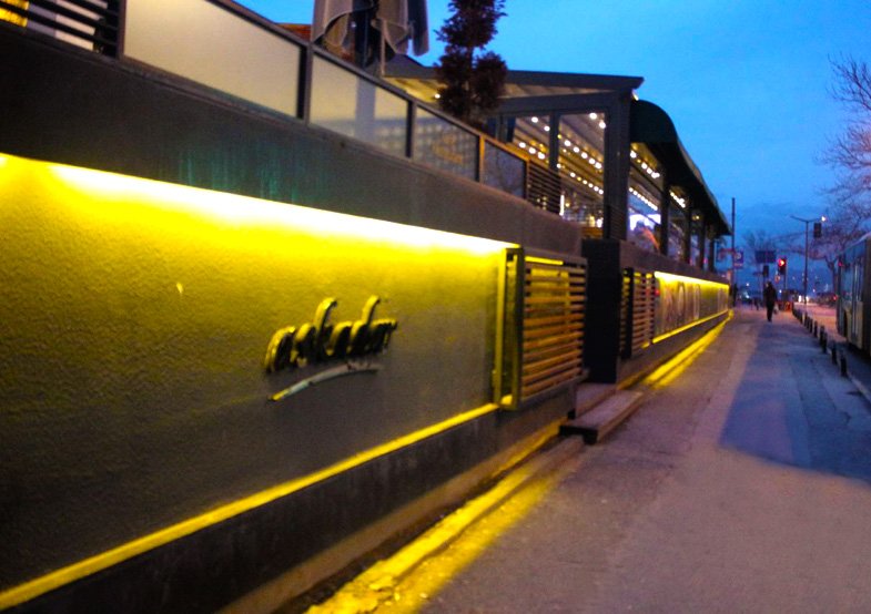 Gün batımlarımız bir başkadır. Üsküdar'ın en özel köşesinden İstanbul'u izlemek isterseniz bekleriz. #askadarcafe_restaurant