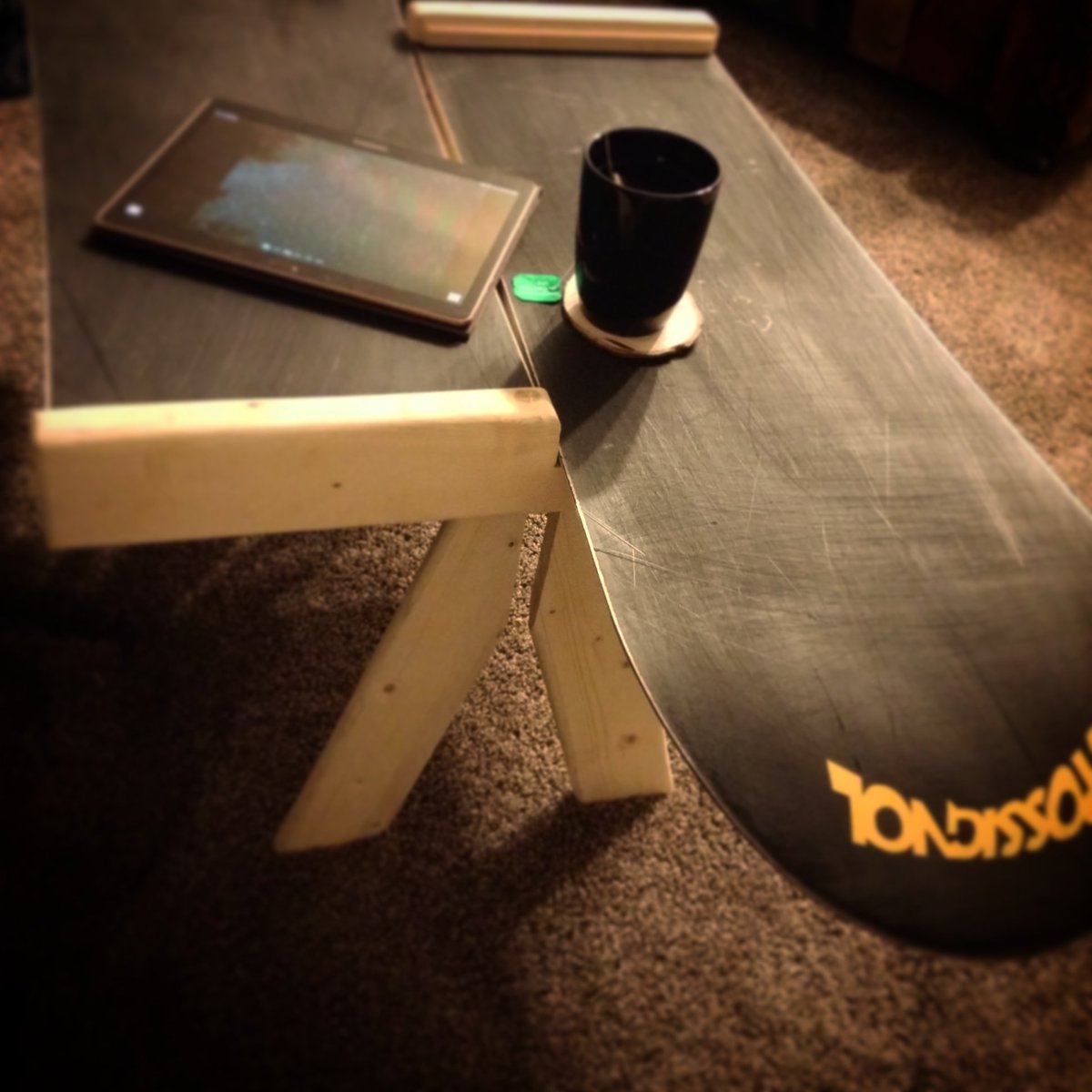 After 15 years of abuse, my snowboard retired and became something new!

#edmonton #yeg #snowboard #coffee