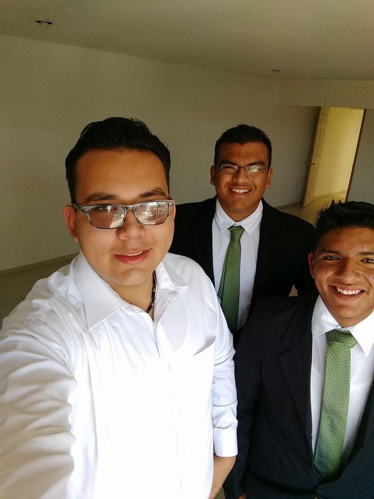 urielesqueda4's tweet photo. Iniciando Actividades Formalmente de @DiloBien_leon  @Furby599 https://t.co/SBDmmUBLMr